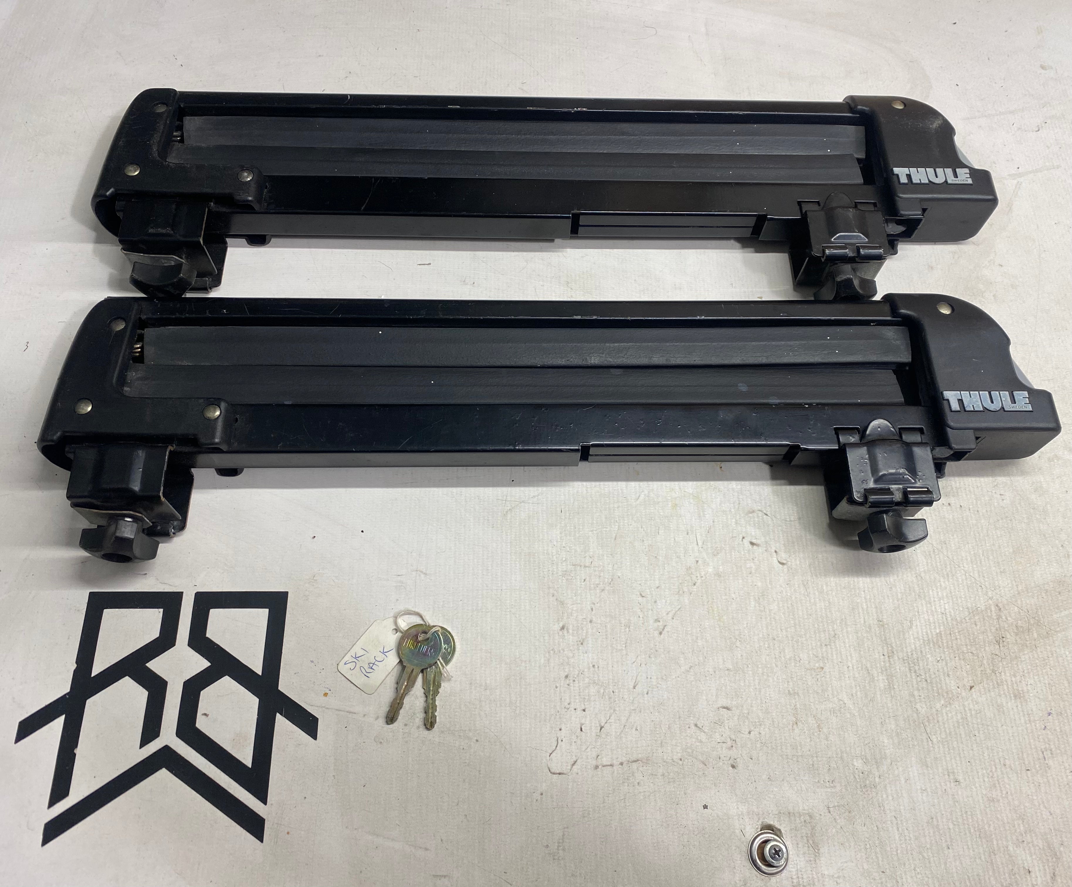 Thule Ski Rack Roof Boxed