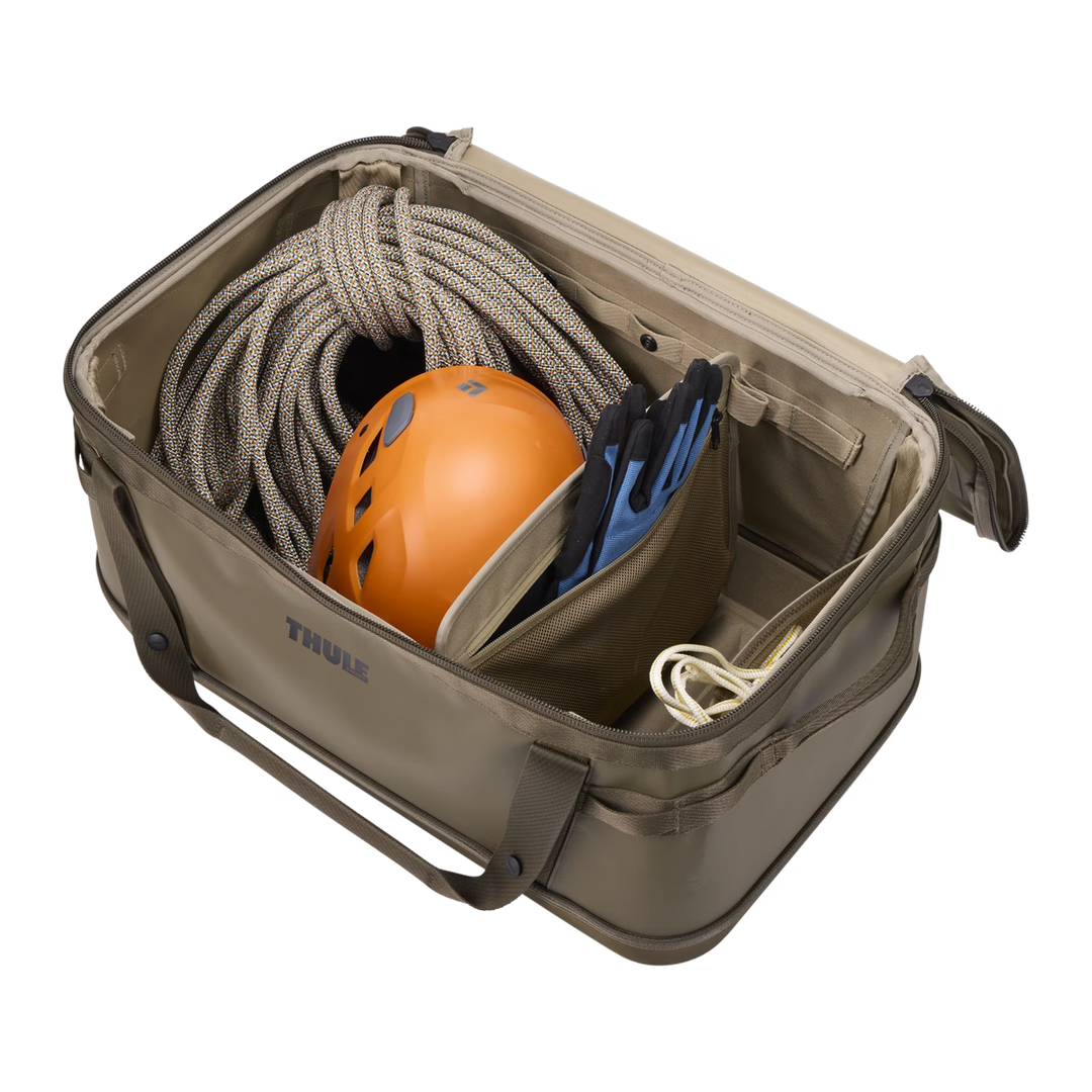 Thule Chasm gear hauler 55L