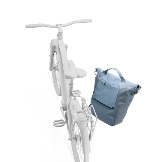 Thule Chasm bike courier bag with InLock 22L