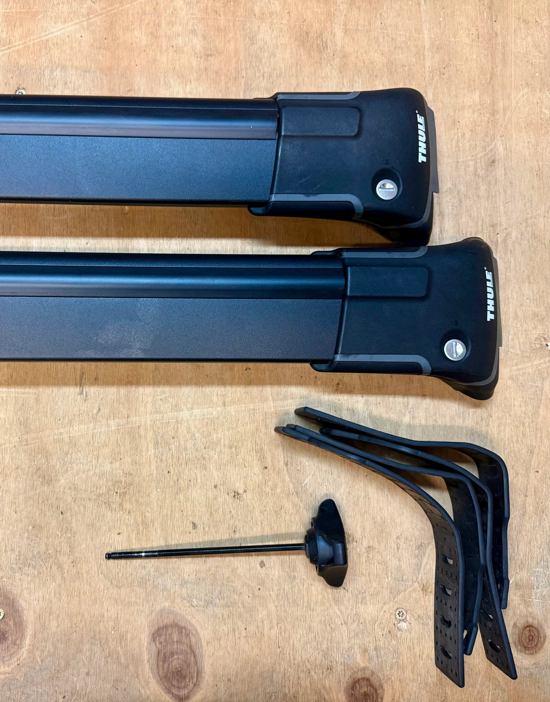 Thule 9584B Wingbar Edge Black