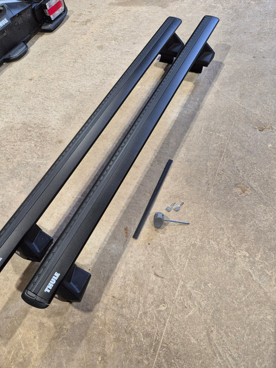 Thule Wingbar Evo Black set for Evoque 2011 to 2018 normal roof
