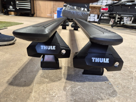 Thule Wingbar Evo Black set for Evoque 2011 to 2018 normal roof