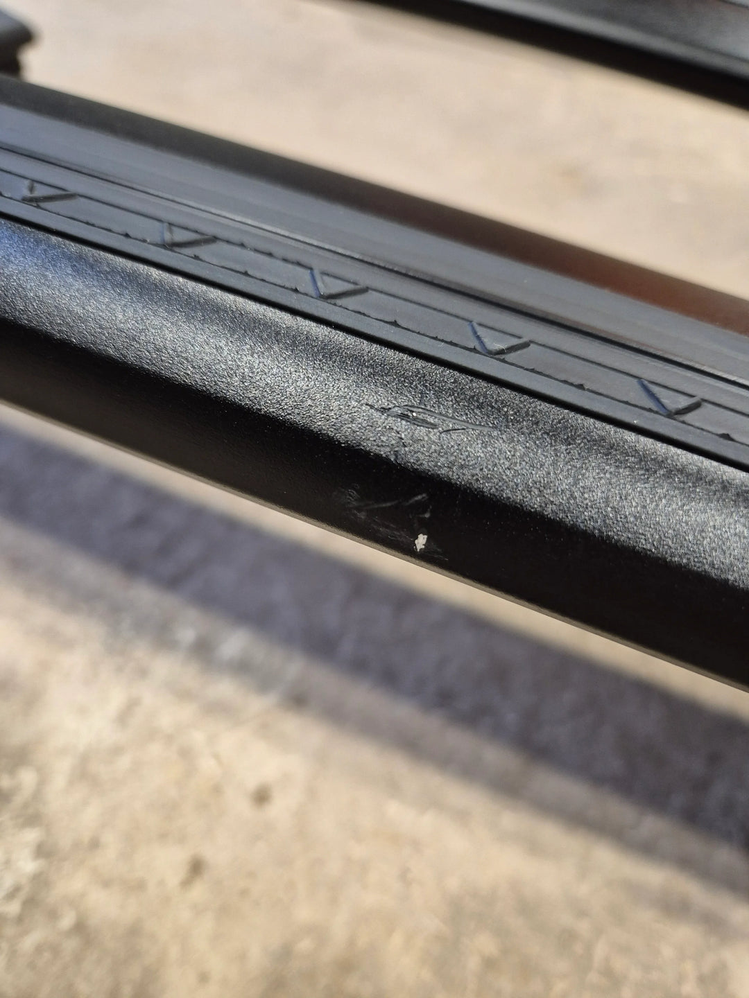 Thule Wingbar Evo Black set for Evoque 2011 to 2018 normal roof