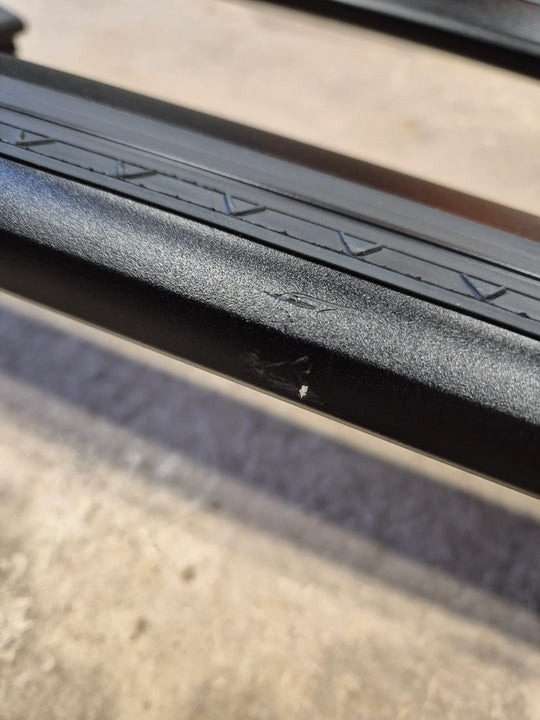 Thule Wingbar Evo Black set for Evoque 2011 to 2018 normal roof