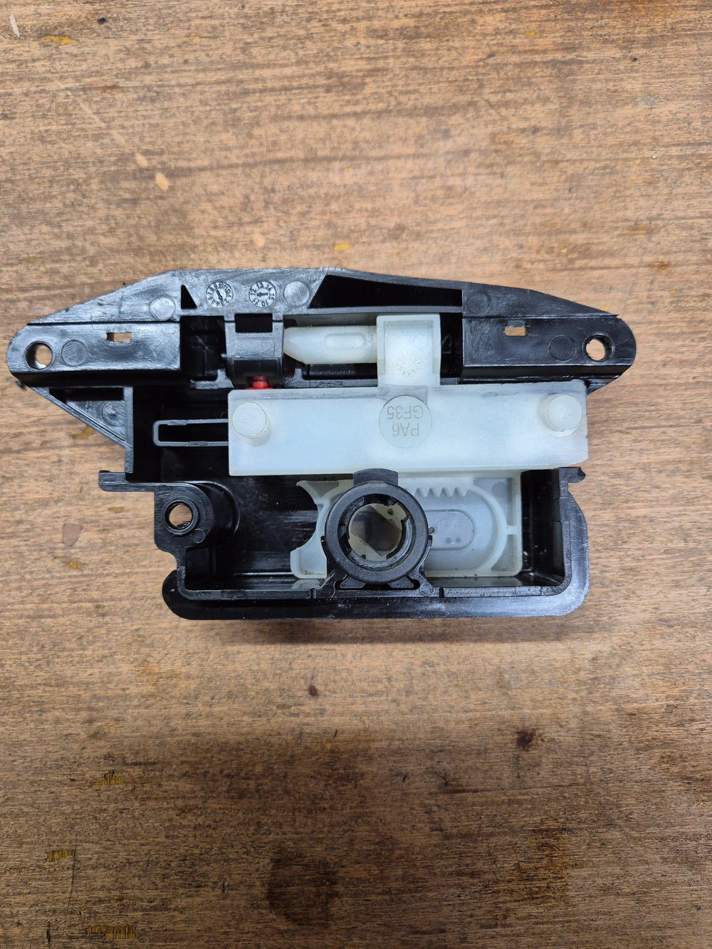 Thule 10704 Replacement lock housing. - Used discontinued part