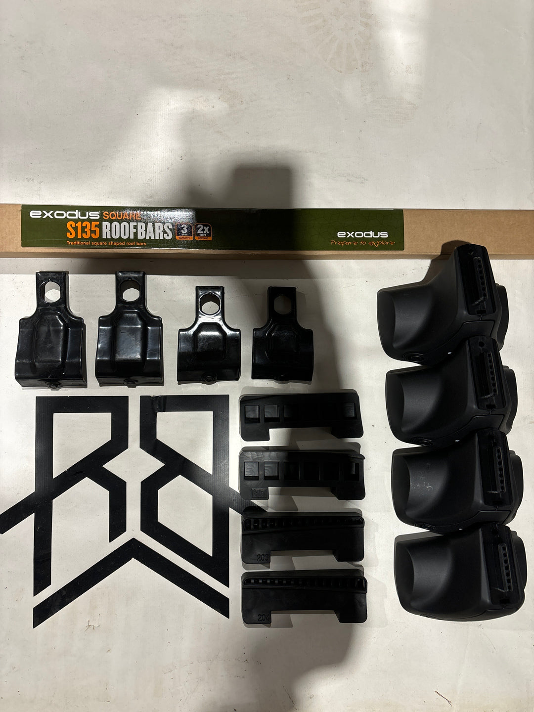 Roof bar set for VAUXHALL Insignia Saloon & Hatch 2008- (1513-FP4-S135)