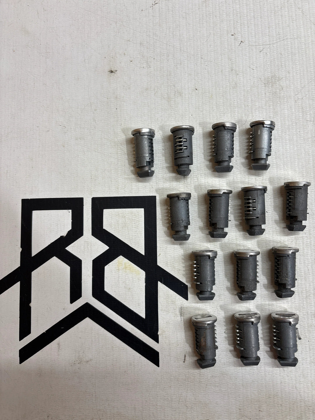 Thule N180 Locks - Genuine Used x14