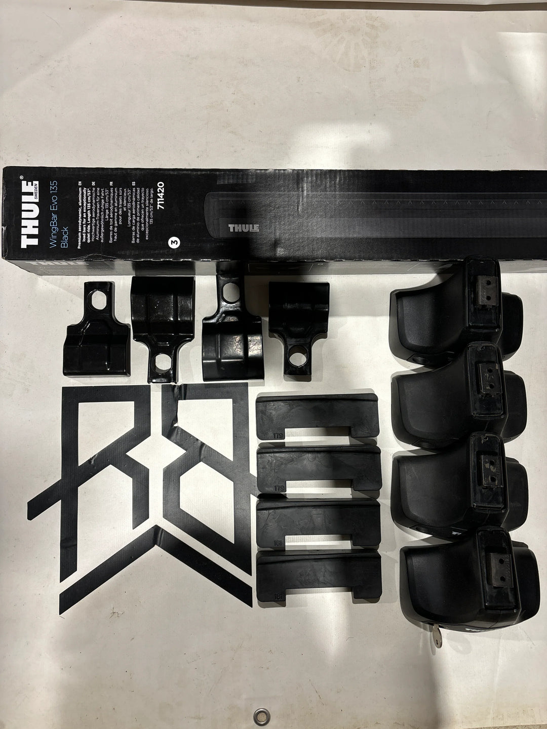 Thule Roof bar set for CADILLAC ATS 2013- (1786-754-711420)