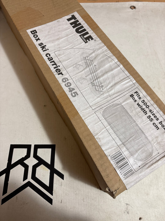 Thule Box Ski Carrier 6945 - new in tatty box