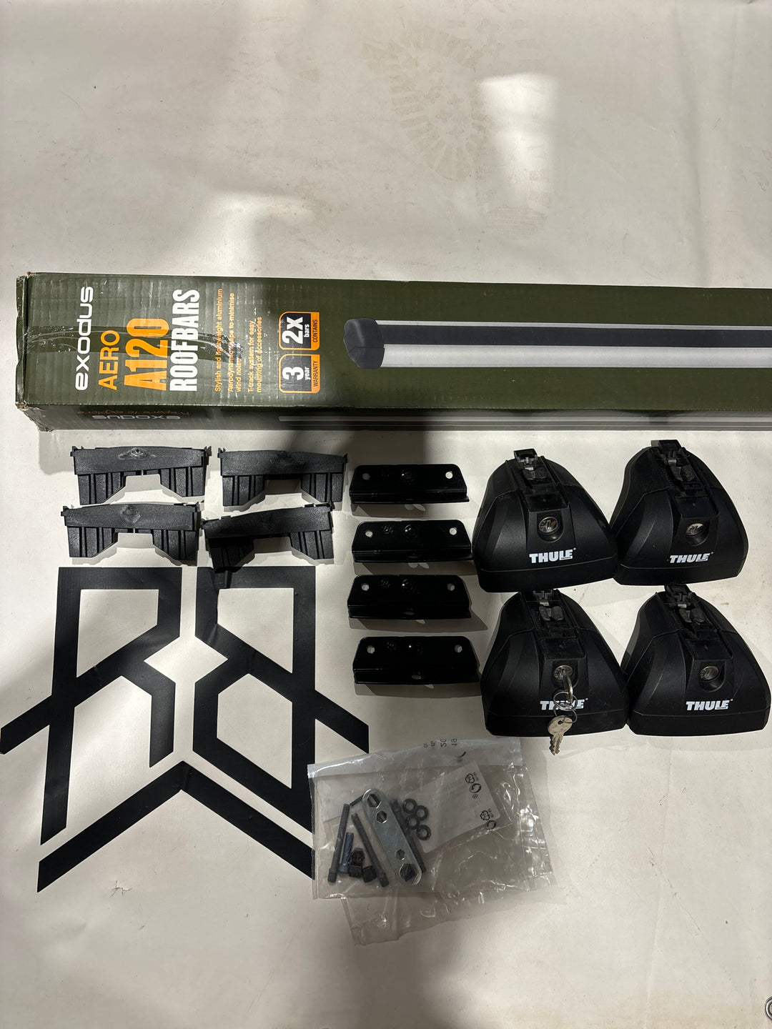 Roof bar set for BMW F10 5-Series Saloon 10-17 ( F089 - 753 - A120)