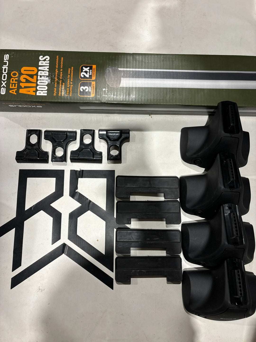 Roof Bar set for FORD Fiesta 96-02 & MAZDA 121 96-03 (1025-FP4-A120)