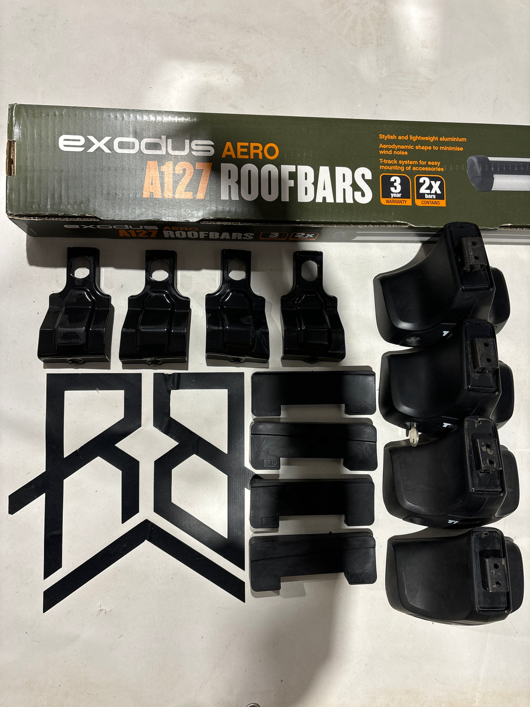 Roof Bar set for FORD Focus 2011 -18 (1634-754-A127)