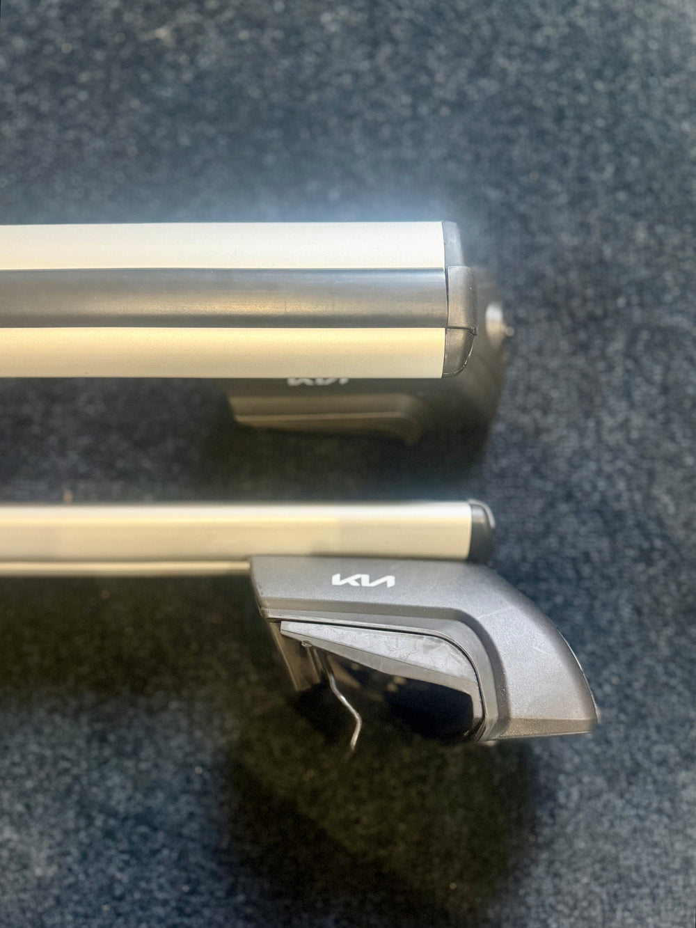 Genuine Kia Sportage NQ5 Roof Rack Cross Bars (R2211ADE00AL) – OEM Aluminium | 2021+ | Used