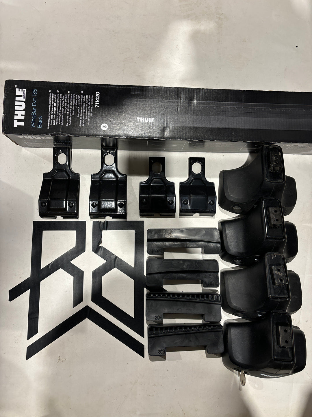 Thule Roof bar set for VOLKSWAGEN Passat CC Coupe 08- (1501-754-711420)