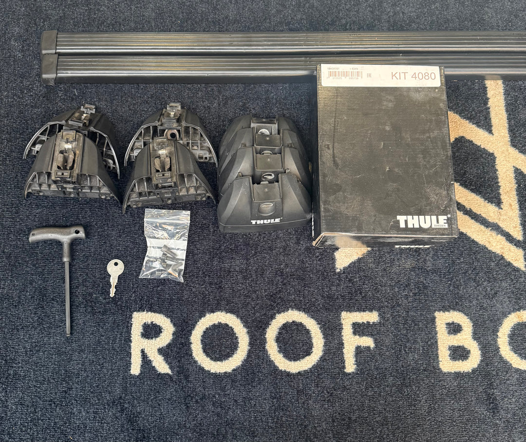 Thule square bar set for LAND ROVER Discovery Mk V	5-dr SUV 2017- Onwards - (Flush Rails)