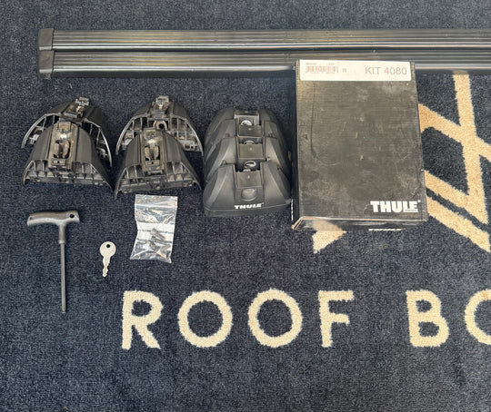 Thule square bar set for LAND ROVER Discovery Mk V	5-dr SUV 2017- Onwards - (Flush Rails)