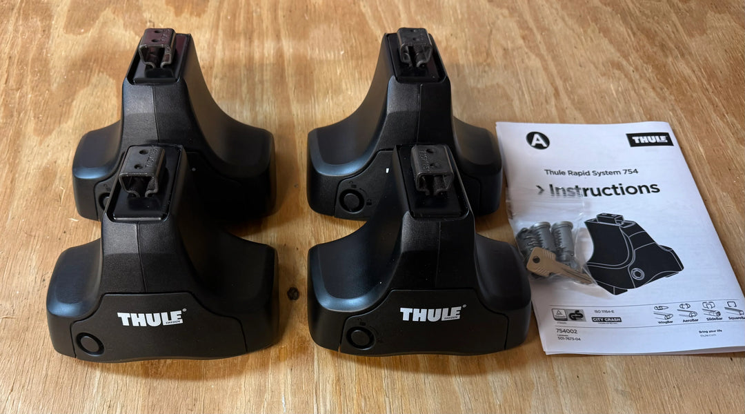 Thule 754 Footpack New with tatty box