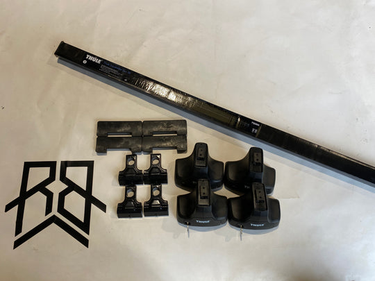 Thule Square Bar Set for FORD Focus, 4-dr Sedan, 98-04 & Others (1129, 754, 7122)