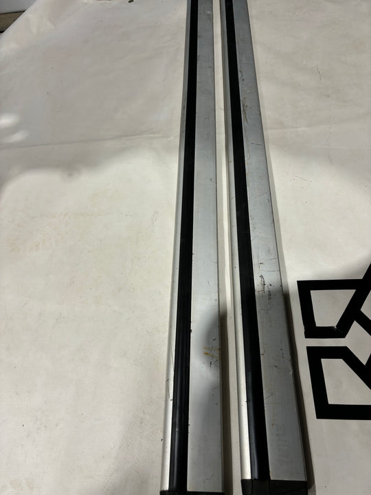 Thule Wingbar 135cm - Poor condition