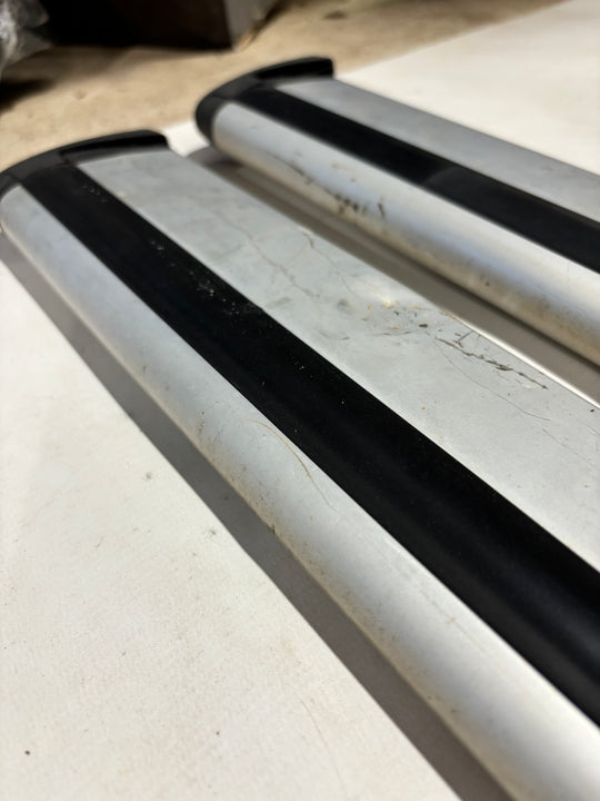 Thule Wingbar 135cm - Poor condition