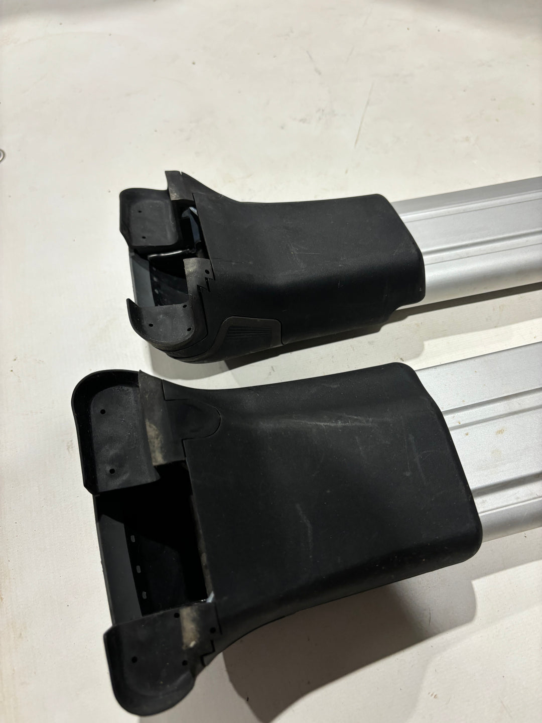 Thule 9584 Wingbar Edge - VGC