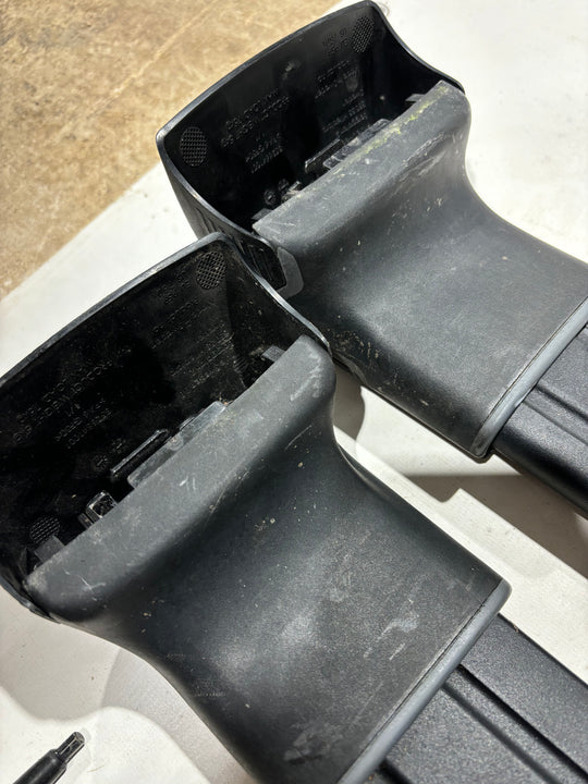 Thule 9591B & 4025 Roof Bar set for VAUXHALL Astra Sports Tourer 10 - 15