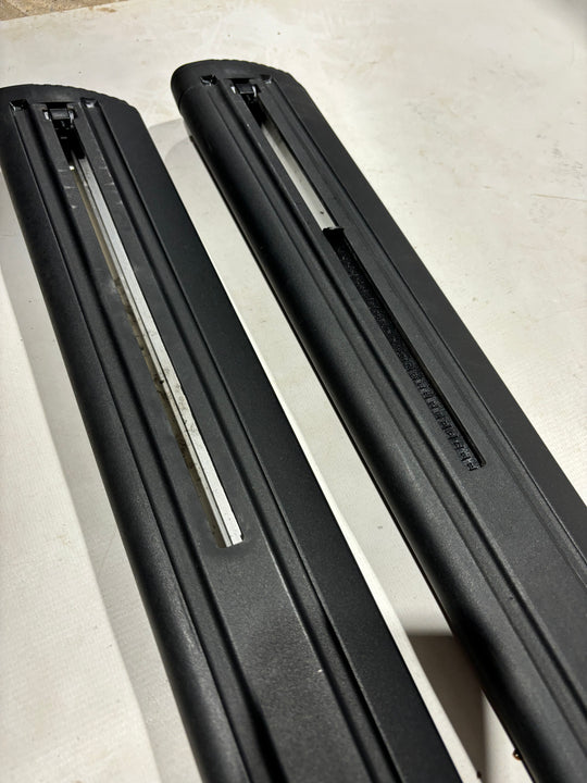 Thule Wingbar 118cm Black