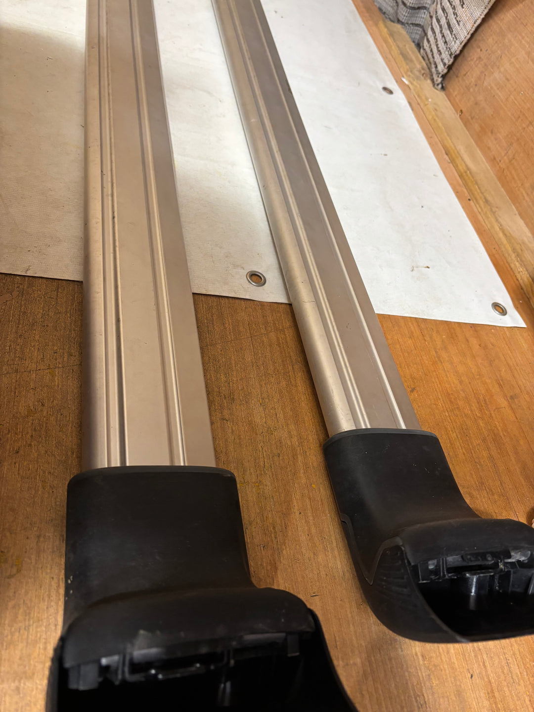 Thule 9595 Wingbar Edge - Used good condition