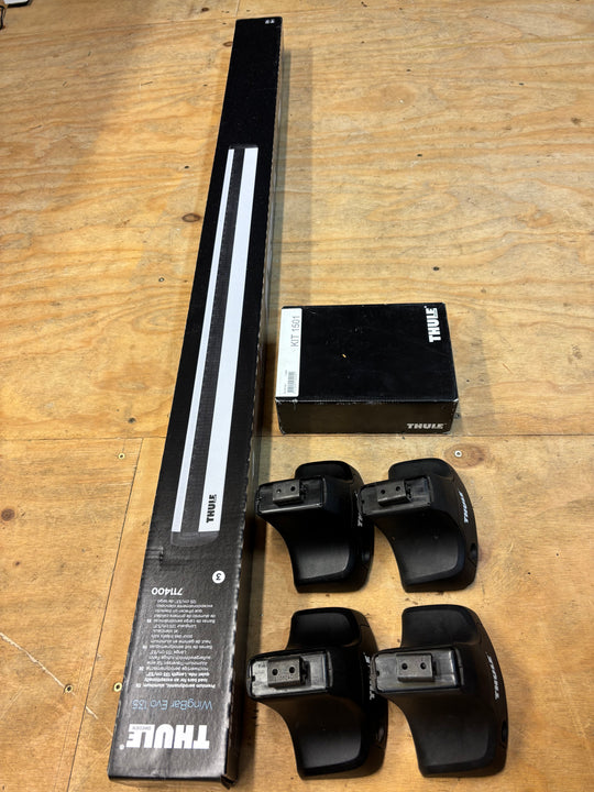 Thule Roof Bar Set for VOLKSWAGEN Passat CC 4dr Coupe 2008-2011 (711400 - 754 - 1501)