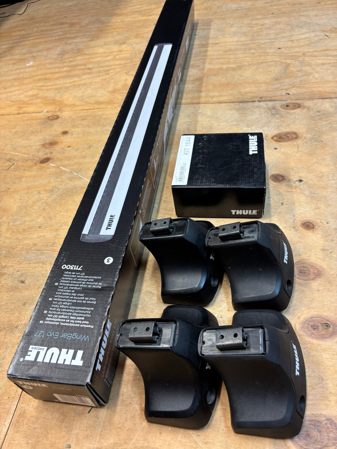 Thule Roof Bar Set for PEUGEOT 508 4dr Saloon 2011 onwards (711300-754-1644)