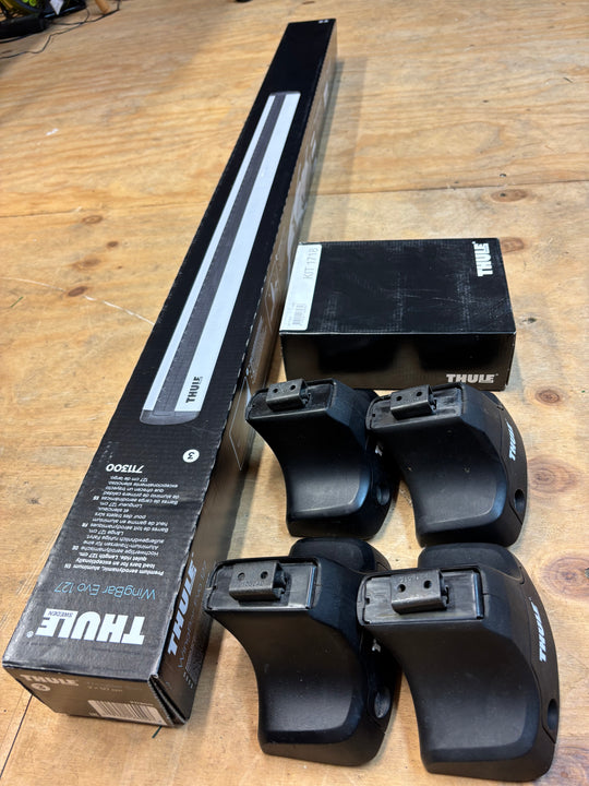 Thule Roof Bar Set for HONDA Civic 4dr Saloon 2013-2015 (North America) - Normal Roof (711300-754-1718)