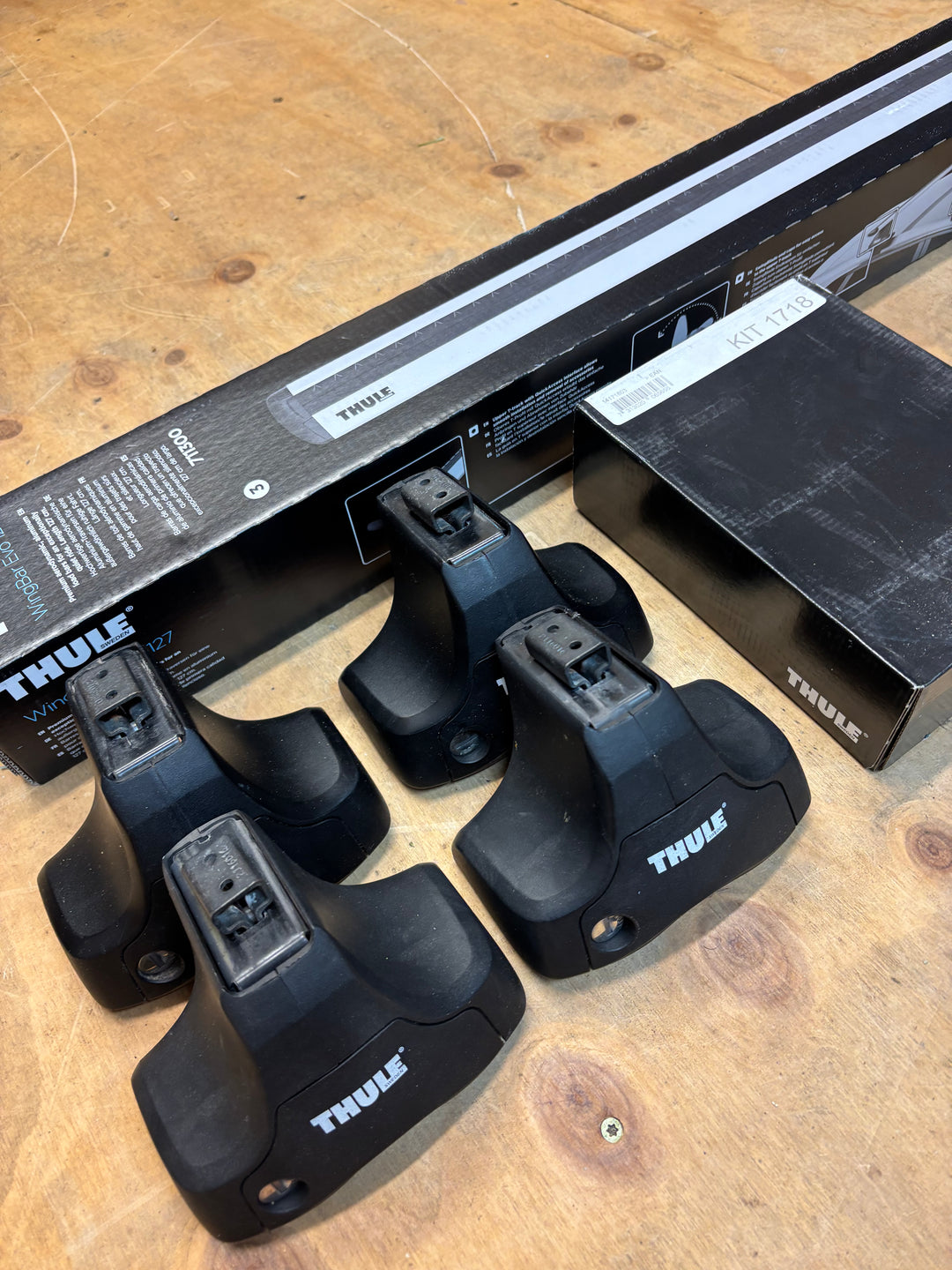 Thule Roof Bar Set for HONDA Civic 4dr Saloon 2013-2015 (North America) - Normal Roof (711300-754-1718)