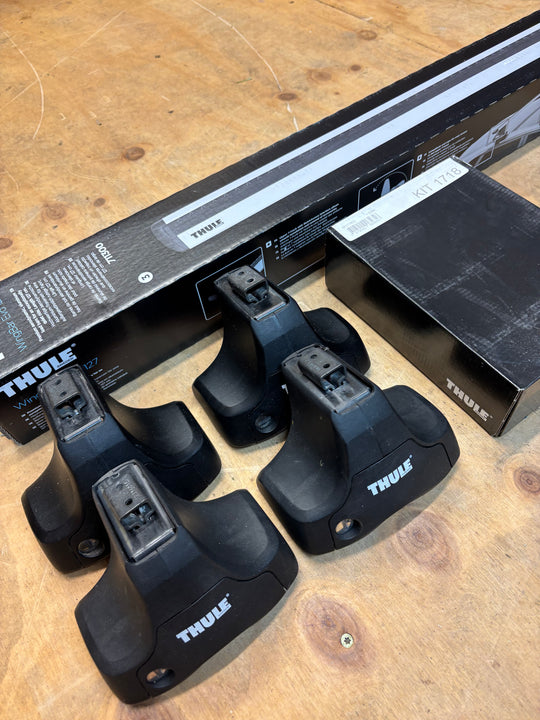 Thule Roof Bar Set for HONDA Civic 4dr Saloon 2013-2015 (North America) - Normal Roof (711300-754-1718)