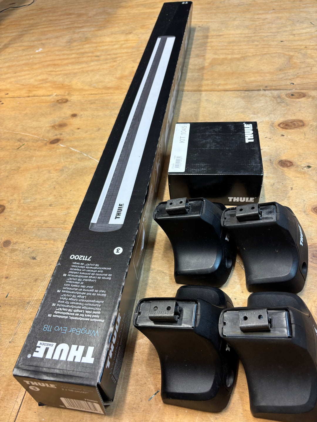 Thule Roof Bar Set for MG ZS 4dr Saloon 2002-2005 - Normal Roof & MG ZS 5dr Hatchback 2002-2005 - Normal Roof (711200-754-1045)