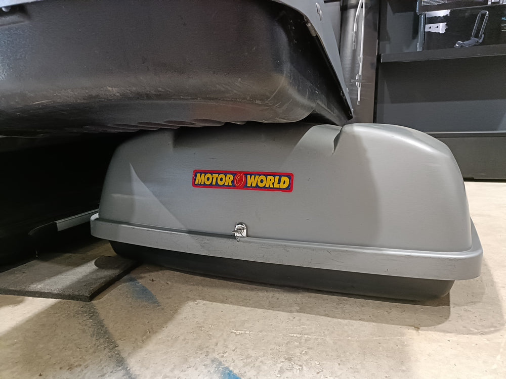 Motor World rear opening roof box 300L