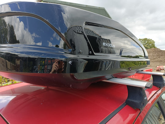 Halfords 470L roof box - Used