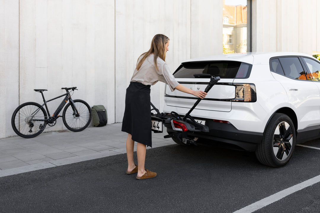 Thule Outpace 3 - 9013200 - 3 Bike Folding Towball Carrier