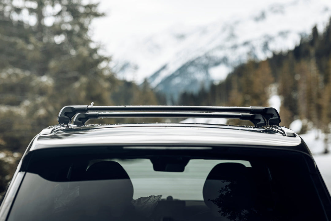 Thule Wingbar Edge Silver - flush rail fitment - image 5 of 6
