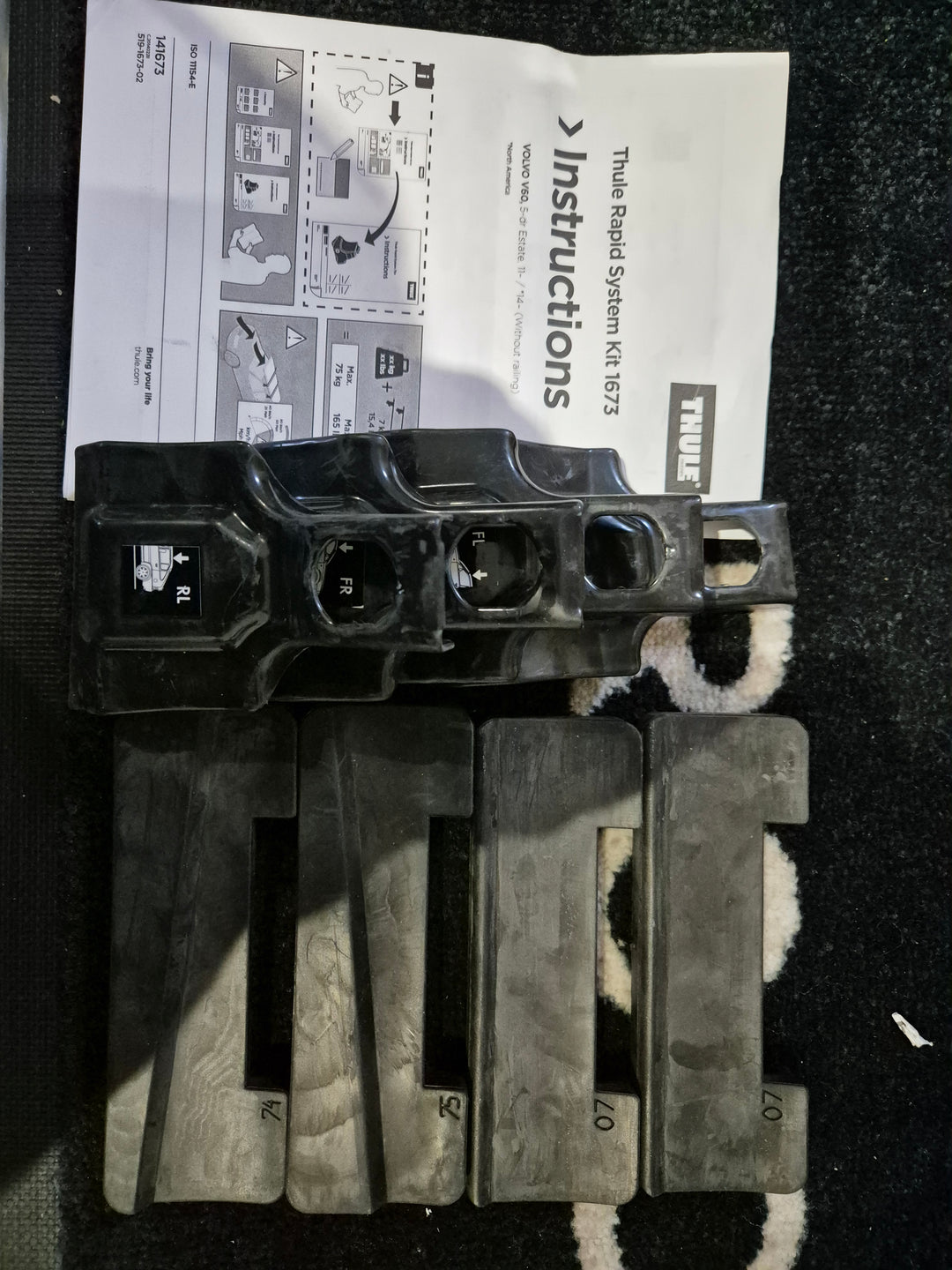 Thule 1673 Fitting Kit VOLVO V60, 5-dr Estate, 11–  (Without railing) used