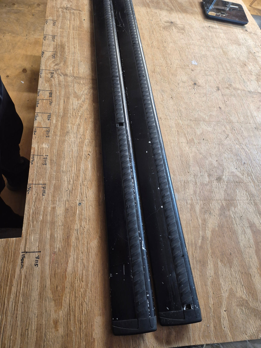 Thule Wingbars 118cm - READ DESCRIPTION