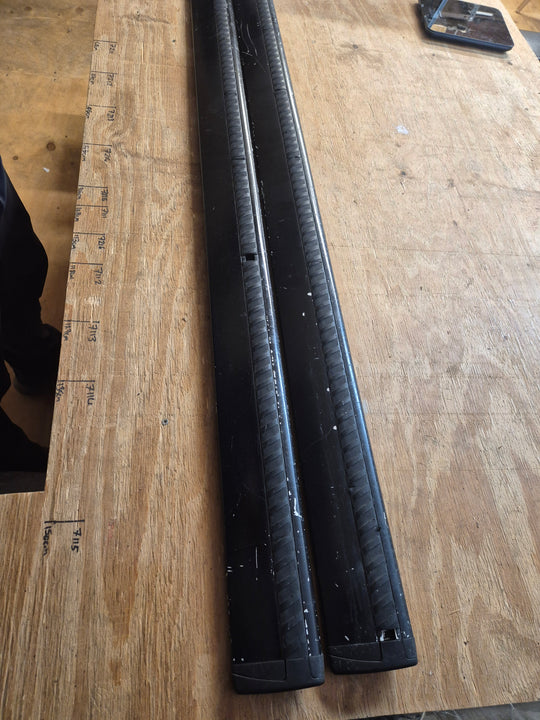 Thule Wingbars 118cm - READ DESCRIPTION