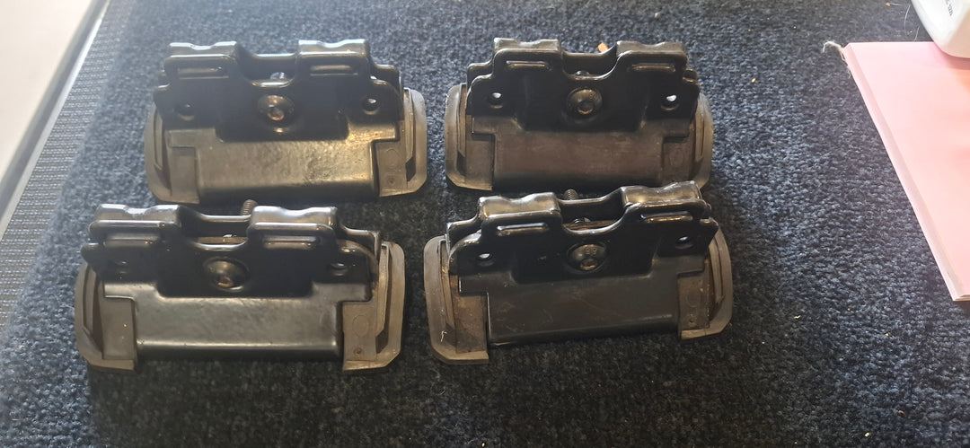 Thule 4007 Fitting Kit - AUDI A4 Avant 08- (Used)