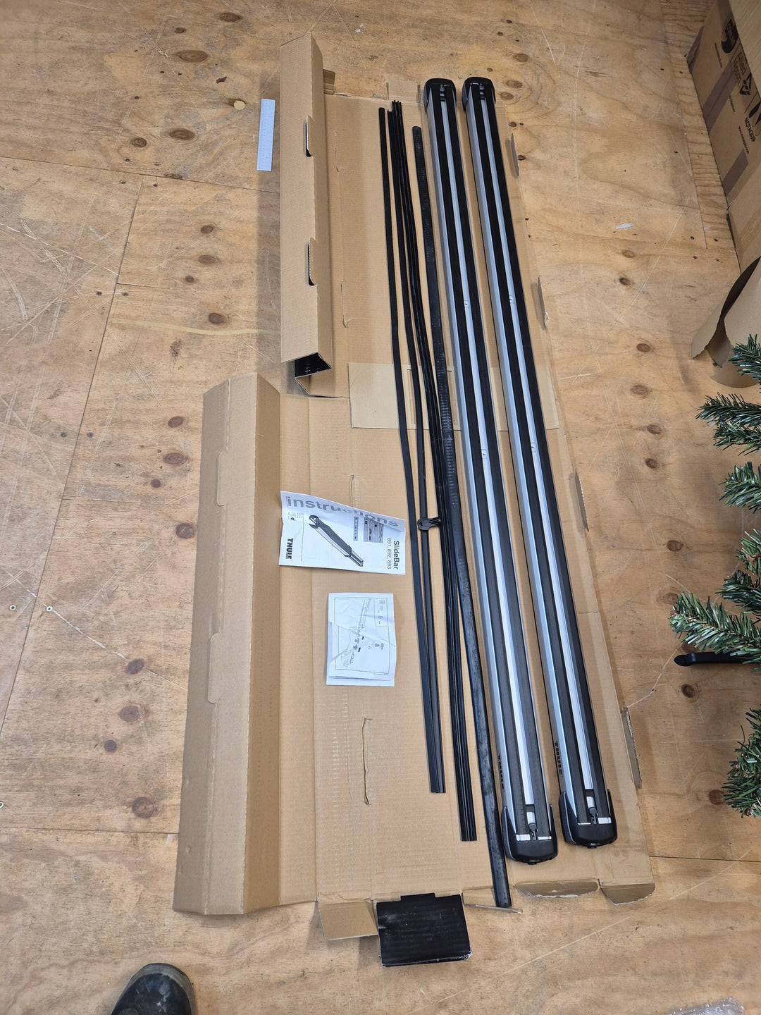 Thule 863 SlideBar - As New