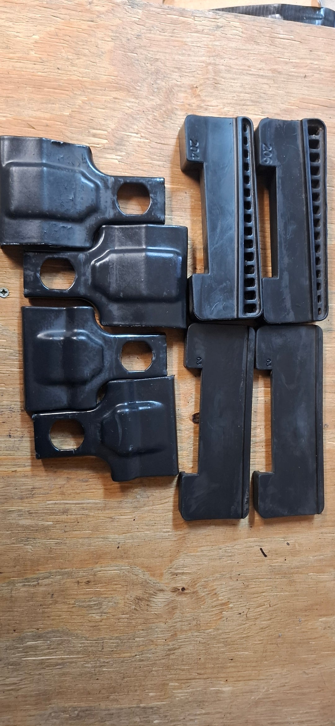 Thule 1730 Fitting Kit - TOYOTA RAV4, 5-dr SUV, 2013 Onward (Without railing) -Used