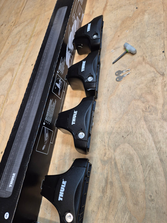 Thule Wingbar Evo Black set for VW Transporter T4 ( 1572 - 754 - 711520)