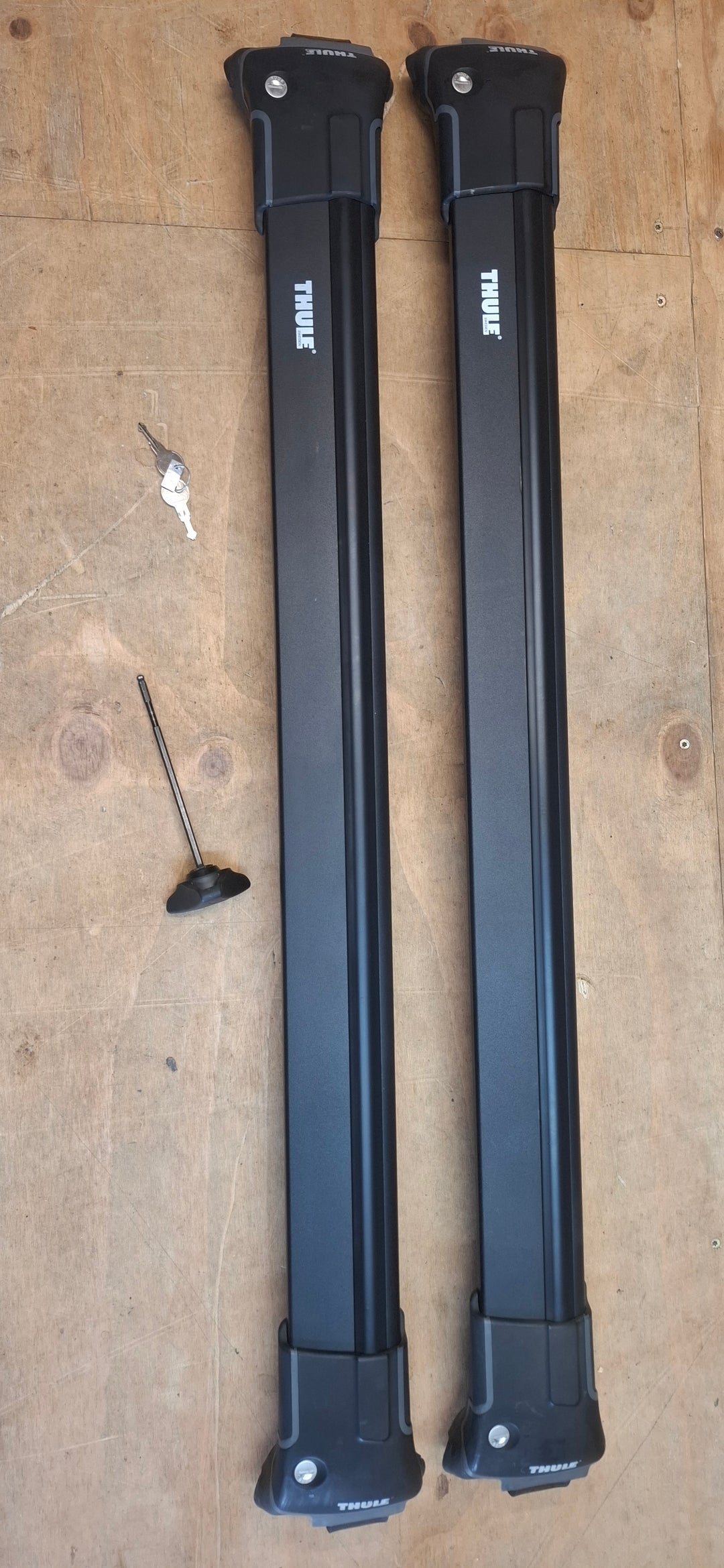 Thule 9582B Wingbar Edge Black -Used
