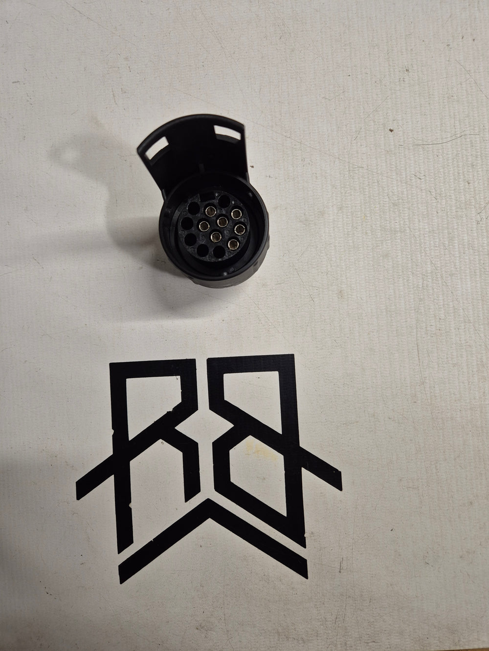 Thule 9906 - 7 to 13 Pin Adaptor