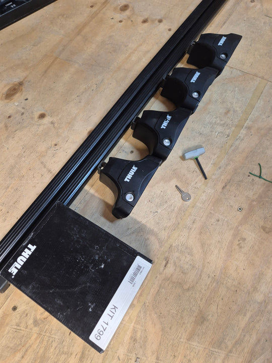 Thule Roof Bars for Jeep Cherokee 2014- Normal Roof ( 1799 - 754 - 762)