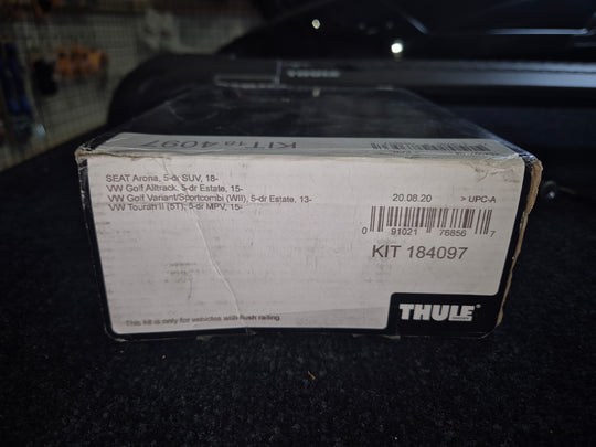 Thule Wingbar Edge Black set for VW Golf Estate 2013 onward Used