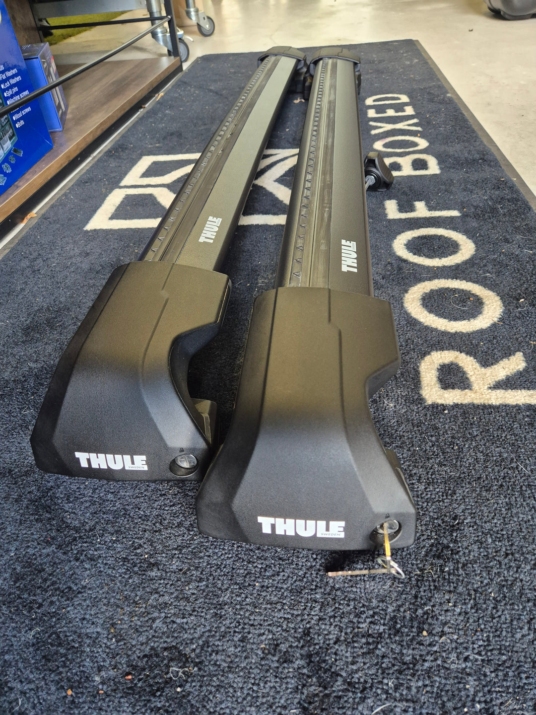 Thule Wingbar Evo Edge Black  set for BMW X7 2019 onward